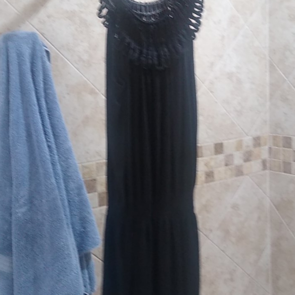 BCBG DRESS SIZE SMALL BLACK